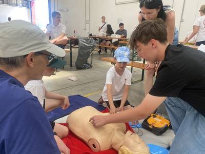 Zeigt anderen wie Erste Hilfe geht! Bild